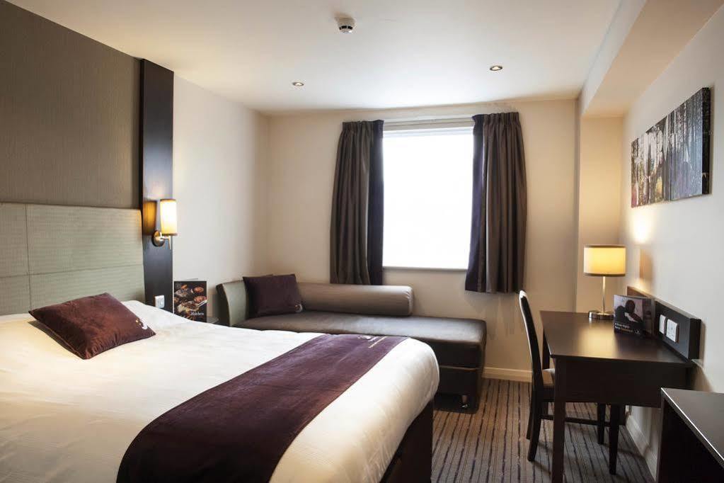 Premier Inn Hayle Exterior photo